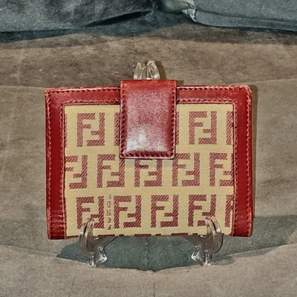 FENDI ZUCCA FF MONOGRAM RED LEATHER & BEIGE CANVAS BI-FOLD SNAP COMPACT WALLET